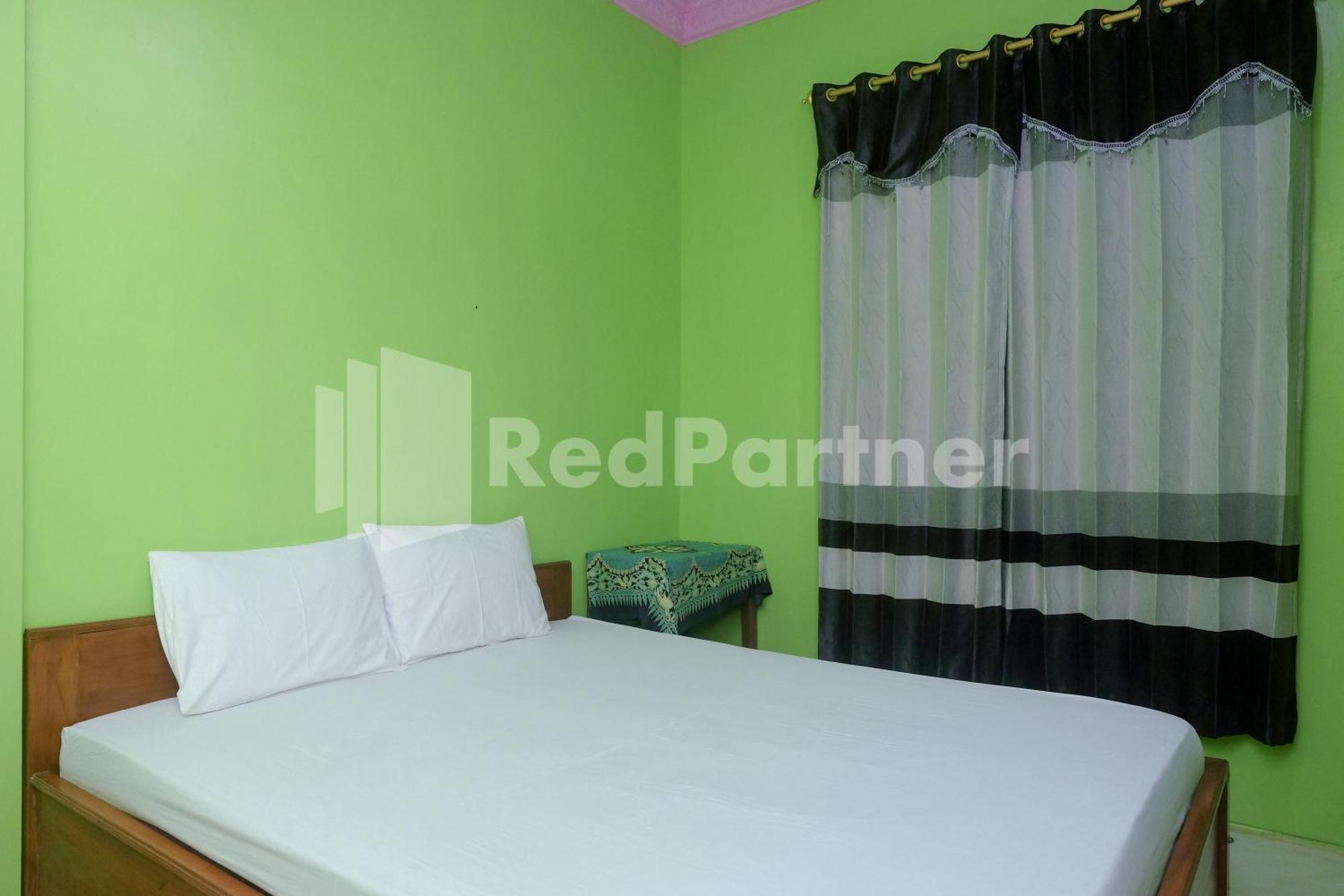 Hotel Giri Mulyo B Near Grojogan Sewu Mitra Reddoorz 2*